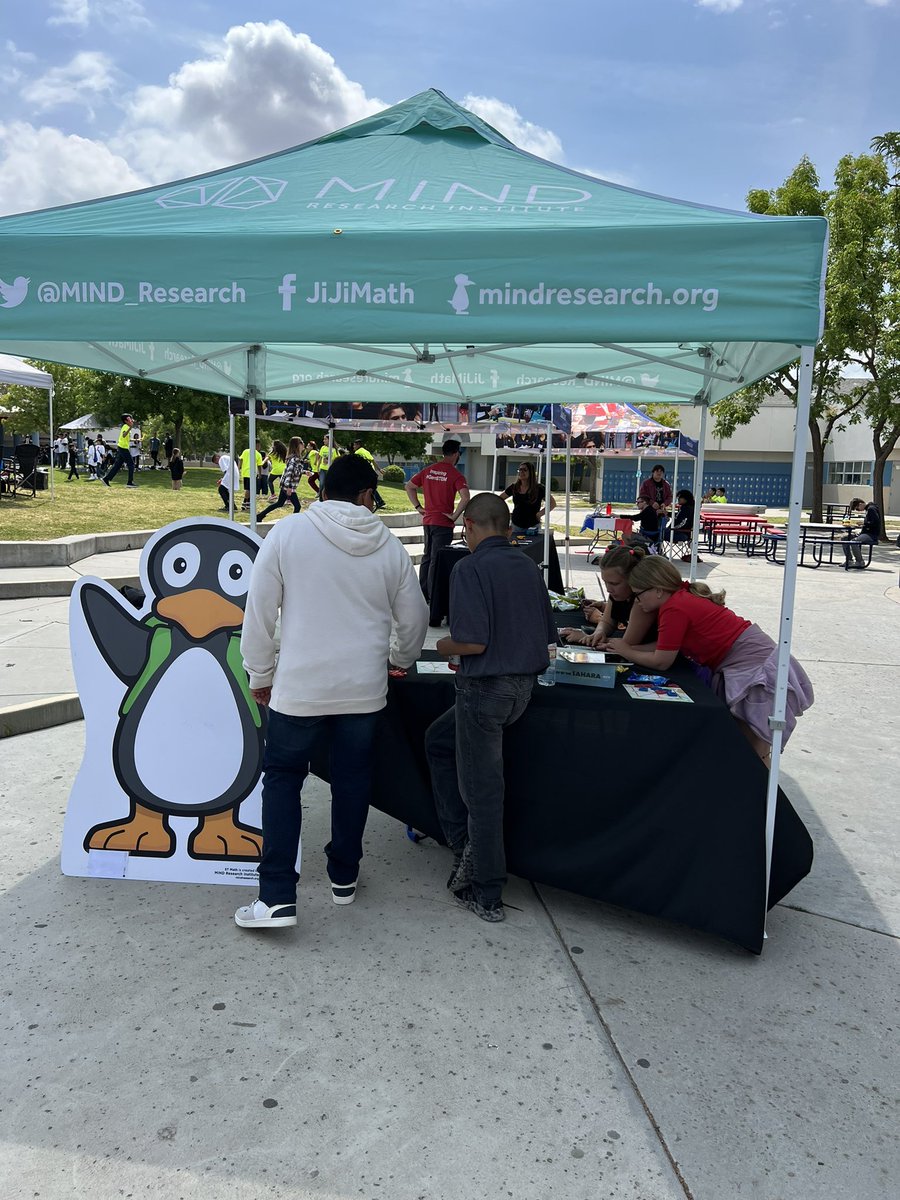 EmilyYoungEDU's tweet photo. Our nonprofit team had a wonderful time at the @KCSOS #STEMOlympiad! During breaks in the competition, students were still having fun expanding their math skills and spatial temporal reasoning! #KCSOSProud #WhyKEP #KernCMC https://t.co/hQ14xnIK5W