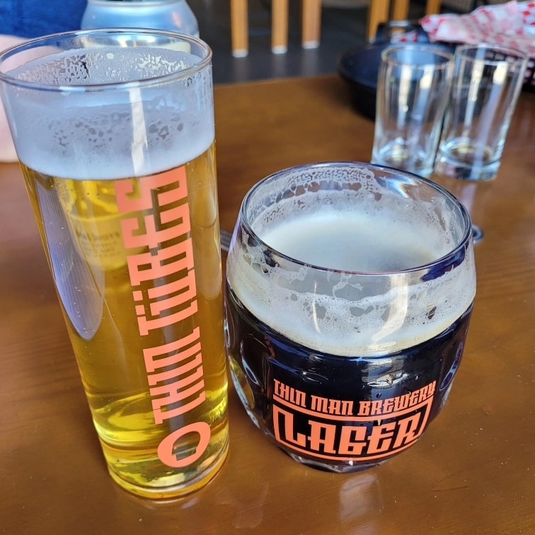 buffbeerleague's tweet photo. Saturdays are indeed for the boys - crispy boys that is. Is there any better way to spend a day than drinking some of the best lagers around? That's what we did today at the first ever Lager Jam at @ThinManBrewery.
🧵 1/2
#drinklocal #drinkbetter #lagerjam https://t.co/J6hFVB32fc