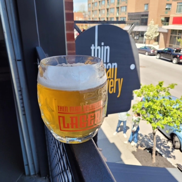 buffbeerleague's tweet photo. Saturdays are indeed for the boys - crispy boys that is. Is there any better way to spend a day than drinking some of the best lagers around? That's what we did today at the first ever Lager Jam at @ThinManBrewery.
🧵 1/2
#drinklocal #drinkbetter #lagerjam https://t.co/J6hFVB32fc