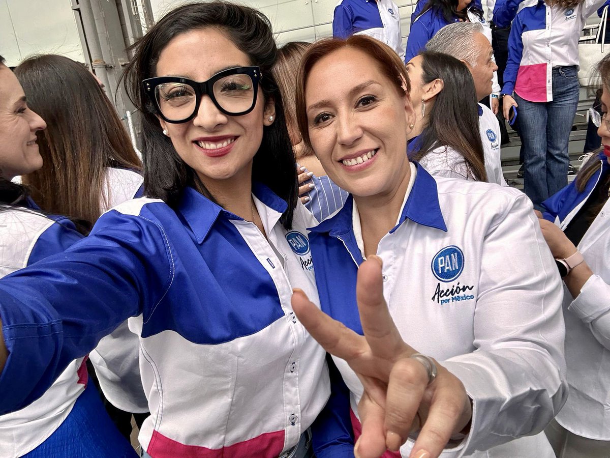 ¡No vivimos solas! 
Vivimos en un mundo lleno de nosotras, lleno de historias y causas que inspiran 🙌 Y la ciudadanía requiere representantes orgánicas, así que me seguiré esforzando para cuando llegue el momento 🙋‍♀️