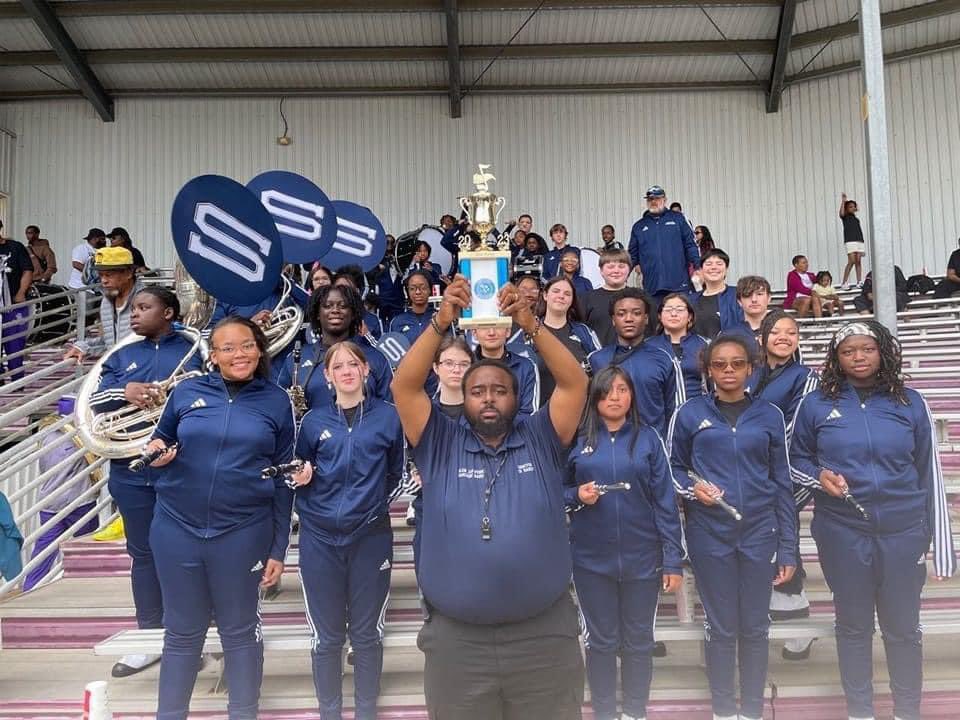 Congratulations to the @SpaldingHigh Blue Funk Marching Band for their 1st Place finish at the Viewer’s Choice Battle of the Bands @SixFlagsOverGA! @GriffinSpalding