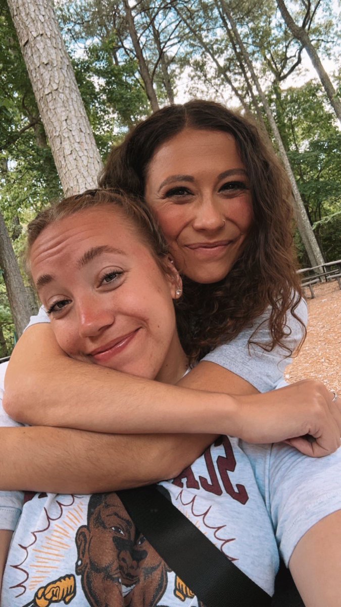 commander_em's tweet photo. It was the perfect day to see @Commanders fans @BuschGardensVA!

Share your pictures from the day! 

#HTTC https://t.co/eZabHhBKUO