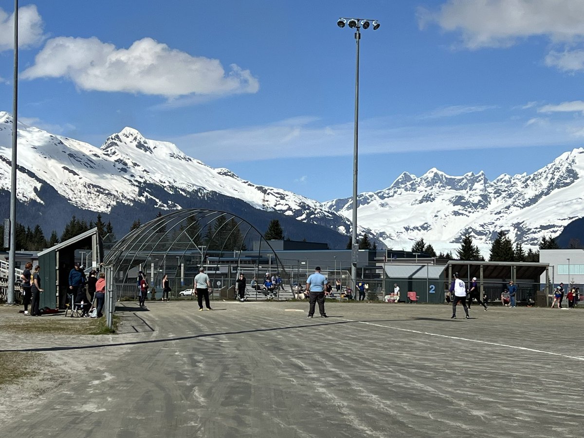 House v Senate game
What a gorgeous Juneau day
Injuries - minor
#akleg #haiku