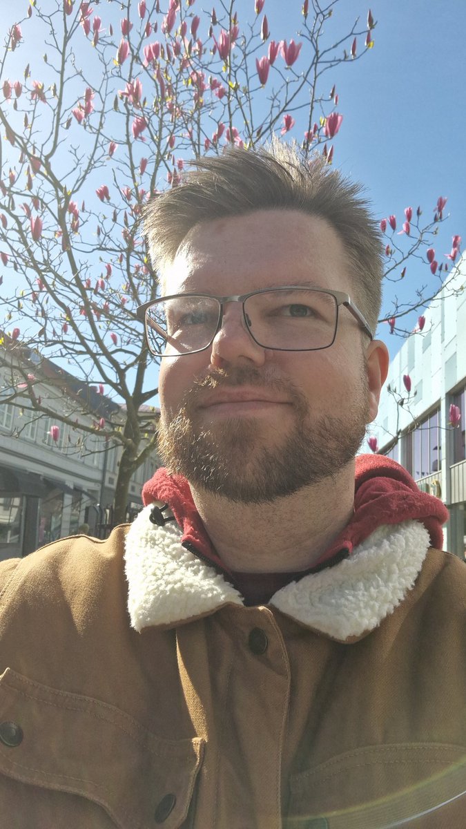 michaellives's tweet photo. Time for a new profilepicture. #NewProfilePicture #newhaircut #spring #gay https://t.co/wcoa5a152W