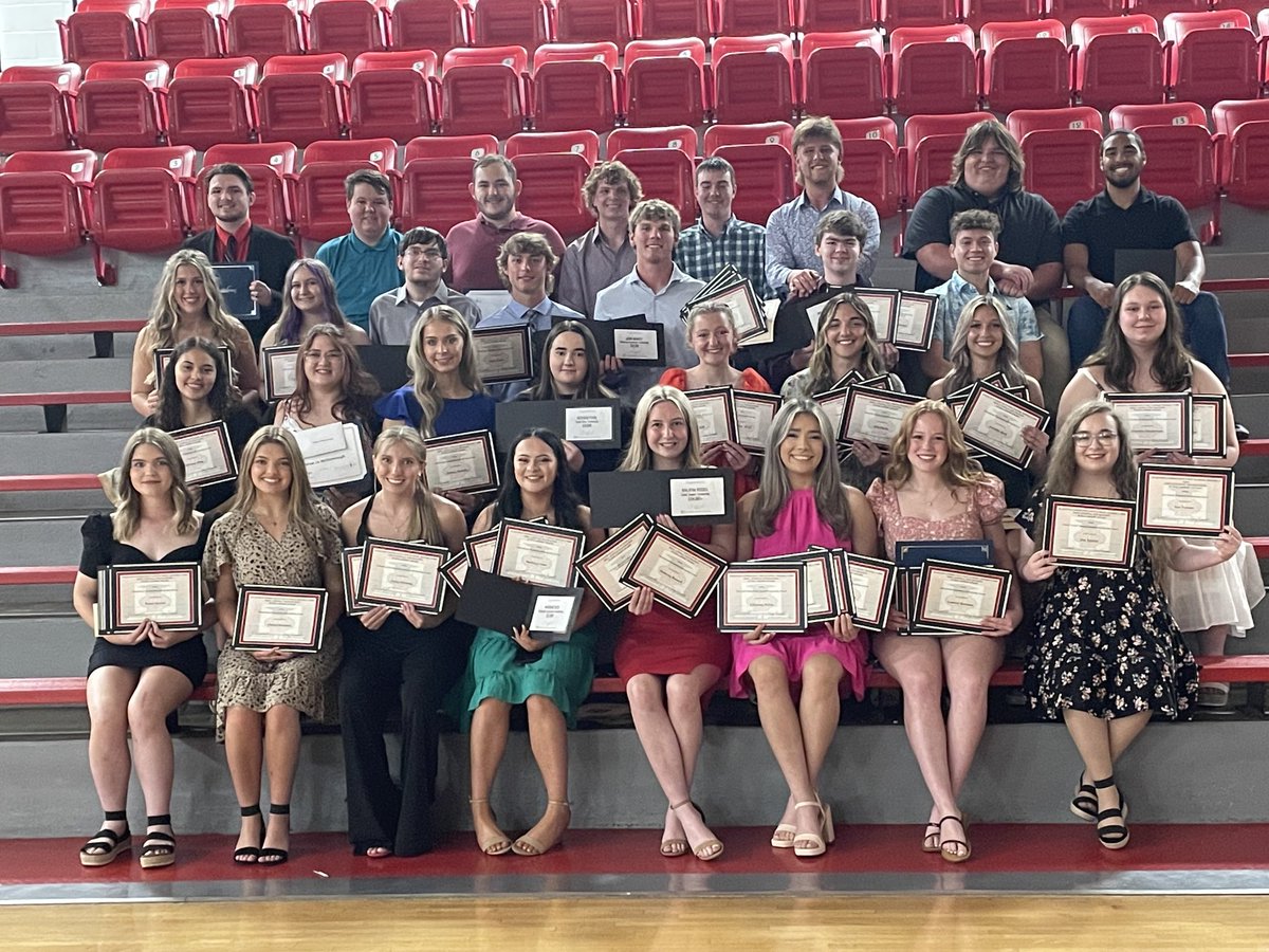 Congratulations to all of the District Foundation winners ⁦<a href="/DuQuoin300/">Du Quoin CUSD 300</a>⁩ ⁦<a href="/duquoinHS/">Du Quoin High School</a>⁩
