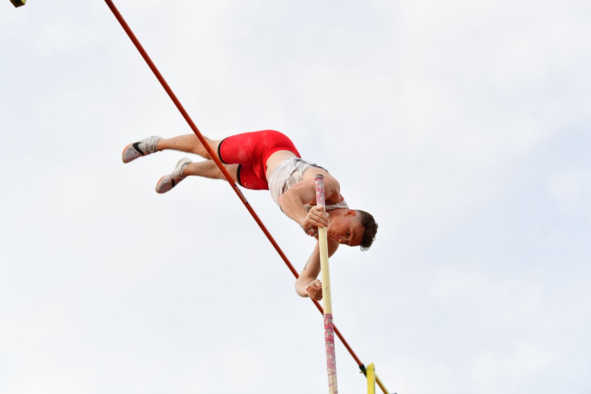 YSUTrackFieldXC's tweet image. Horizon League Championships
Men's Results - Pole Vault

🥇 Wyatt Lefker - 5.30m (MEET RECORD)
🥈 Dorian Chaigneau - 5.20m
🥉 Blake Sifferlin - 5.10m

That's four straight wins for Wyatt in the event!

#GoGuins 🐧 // #FlyWithTheY 🤘