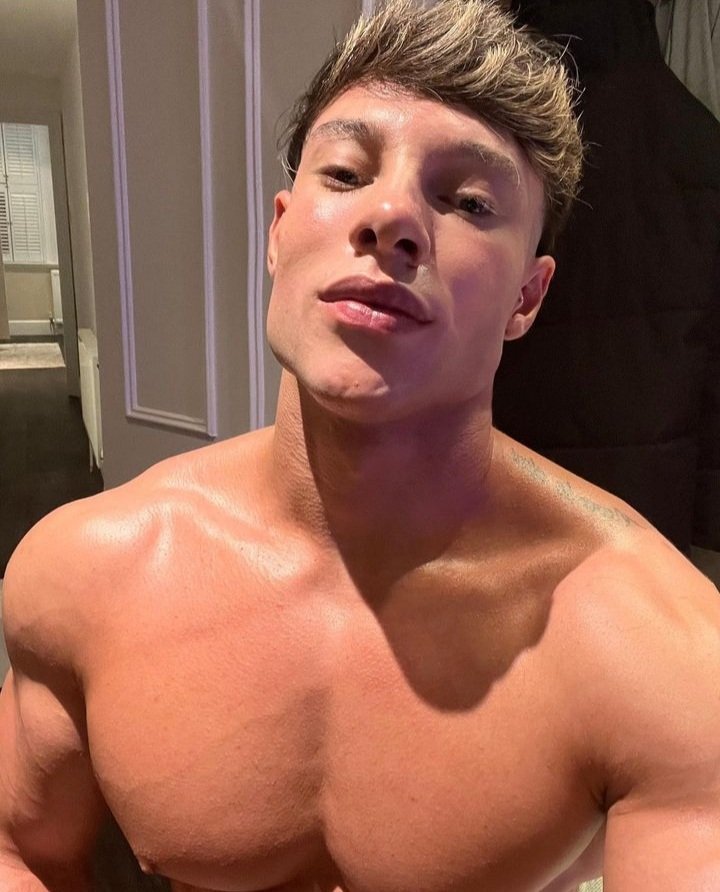 David629664471's tweet photo. I'm back fagots

#gayslave #findom #cashmaster #domination #slave #paypig https://t.co/leDSDY3mdm