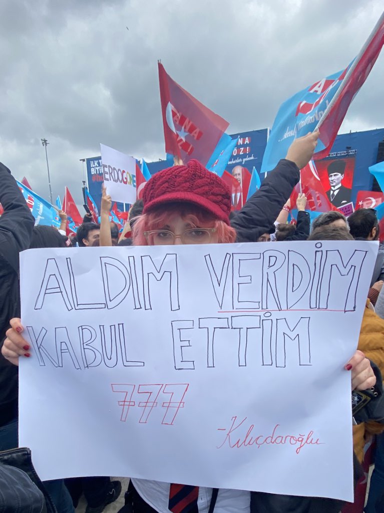 sukaicals's tweet photo. aldim VERDIM kabul ettim 777🫶🏻 https://t.co/y1QFUWs25D