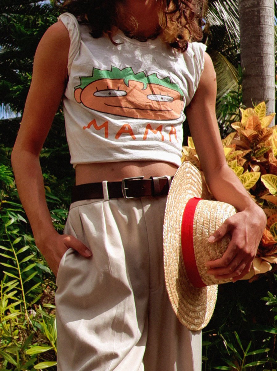 realized i've never taken proper pics of mr zoro mama tee🌟 i