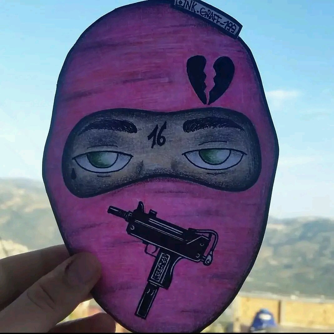 nk_graff199's tweet photo. uzi !!! 
.
..#cagoul #art #graffitiart #StreetArt #drawing #MAYJamFestival2023 #نهائي_ابطال_اسيا #NotMyKing #كفو_بوسلمان #AVFC #GuardianesDeLaGalaxia3 #Giro https://t.co/9aQSpkG9g4
