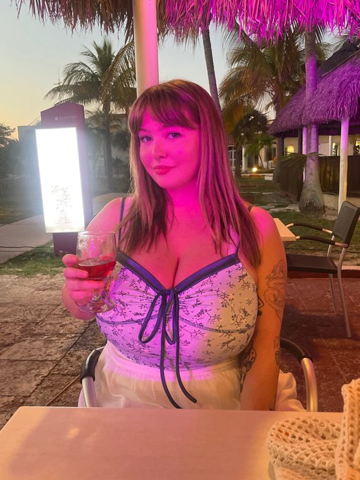 Cheers https://t.co/U8DVNCpz7o<a href="/tag/onlyfans"class="tags"><span>#onlyfans</span></a>