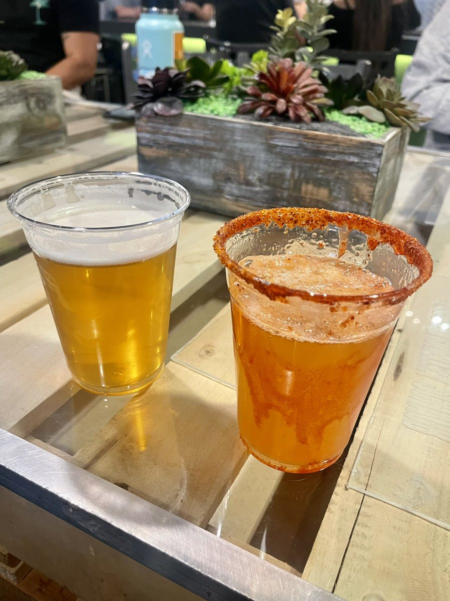 How was your #CincoDeMayo   ? Ours looked like this: <a href="/crafthausbrew/">CraftHausBrew</a> Mango nada and  their Bubbly Hedgehog vanilla coffee cream Ale. This Ale is a vanilla fan’s heaven. It is crazy good! 5%ABV #CraftBeer #cheers