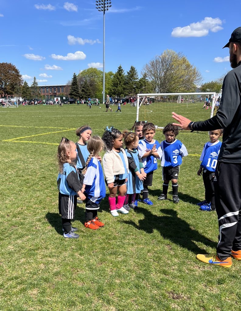 SANDRISCANO's tweet photo. Saturday mornings are for soccer! โฝ๏ธ
so great to see so many families cheering on the kidsโ game! Thank you @Pawtucket Youth Soccer Association PYSA for providing great opportunities for our children and families! #SoccerMom #Goal #TeamCano https://t.co/gui0JdF6lV