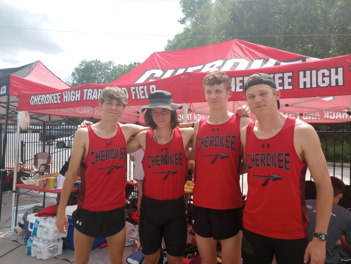 coachccurtiss's tweet photo. These guys ran their guts out and were rewarded with a new school record in the 4 x 800 relay. Reid Schmidt, Luke Rusbridge Joseph Jarvis and Hayden Callahan will now see their names up on that record board #bestever https://t.co/xNaORdJdt2