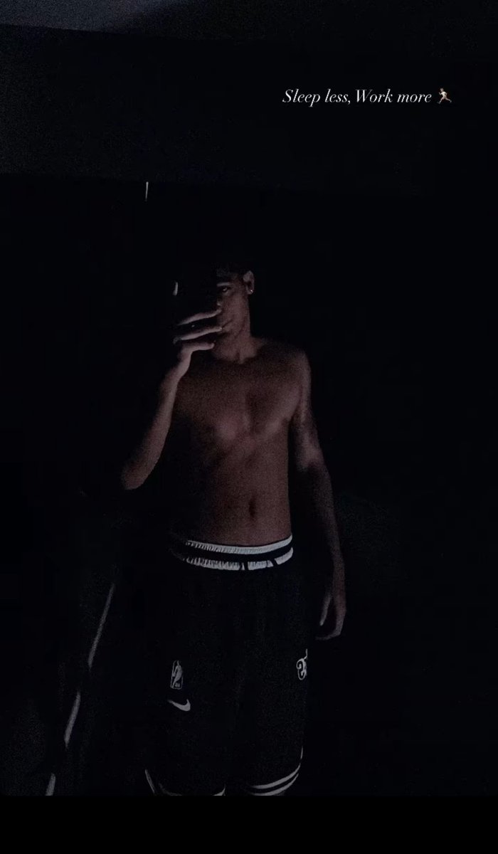 😊❣️✌🏻
.
.
.
#reactionboi