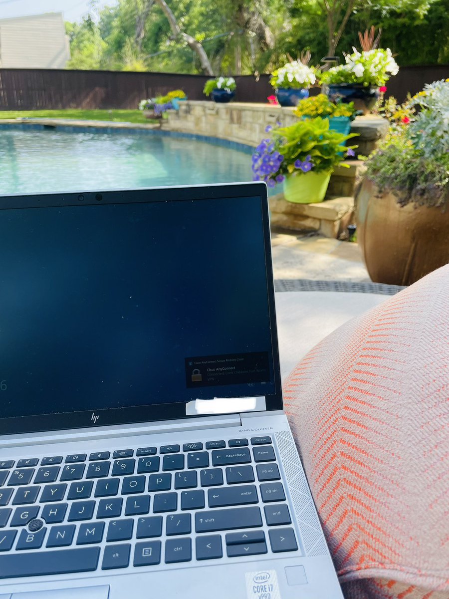 TheNotoriousEEG's tweet image. Office hours #WeekendEdition 🌞