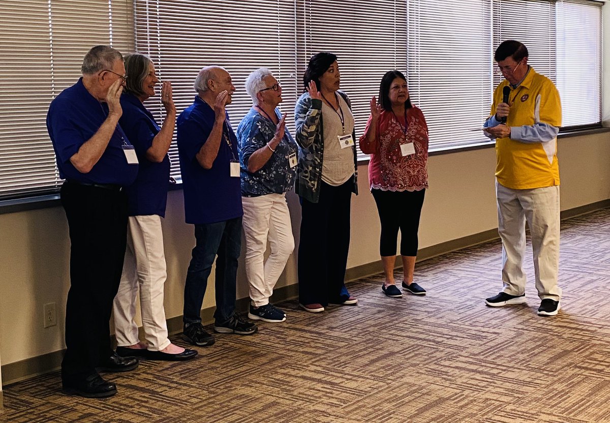 CosmopolitanJc's tweet photo. It’s official! Congratulations to our new MO-KAN officers, as installed by International President, Randy Wright. Thank you, Cosmos, for all you have done and for all you will do for #theclubthatfightsdiabetes in the coming year! 💜 https://t.co/0ZCZmtr1XA