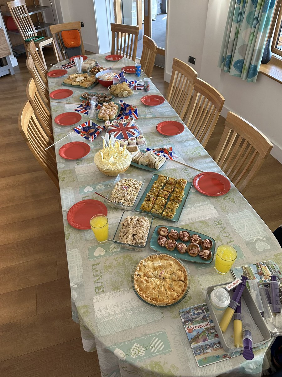 HodgeLuke's tweet image. Lovely few days away to recharge the batteries @CHSW #littleharbour 💙