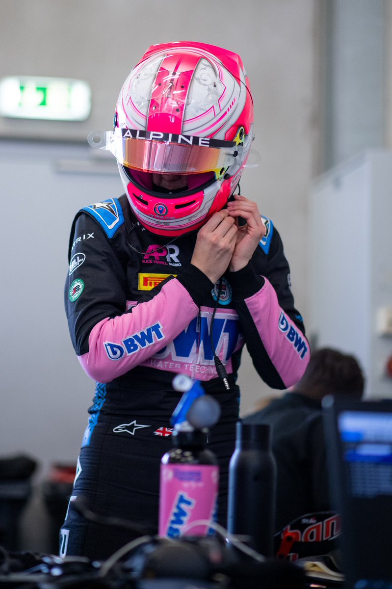 Abbi Pulling tweet media