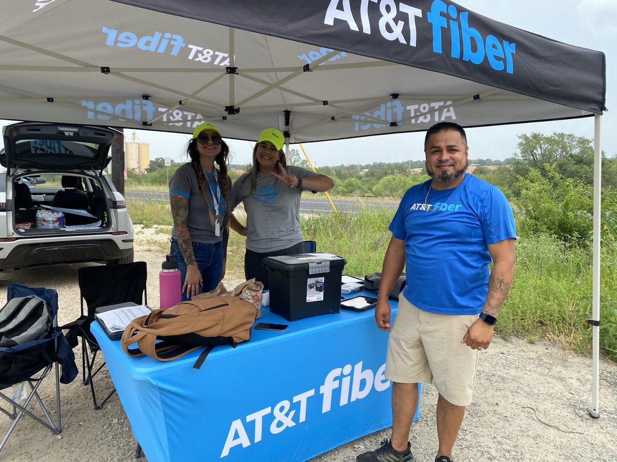 CarrizalesJudy's tweet image. @StxMavericks back at it again! Fiber Hype all day! Let’s go! @FiberOscar_STX #STXFiberFlex