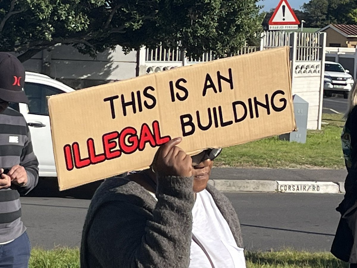 Tijgerhof's tweet photo. Congrats and thank you to all who ventured out this morning to voice their concerns about illegal building going on in our area. #tijgerhof #standtogether #eddieedwards #deputymayor #cityofcapetown #sanddrift    # https://t.co/dtKEWQ6VG3