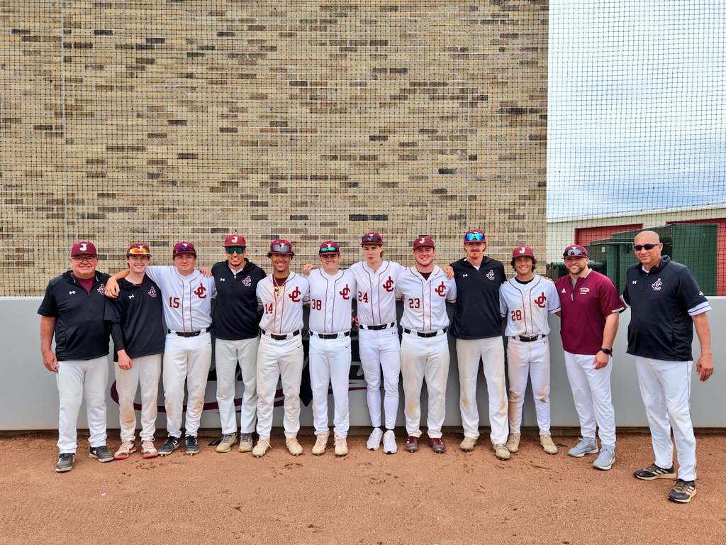 JCJetsAthletics's tweet photo. Thank you sophomores for all your work on and off the field! https://t.co/RoS4P7PEiD