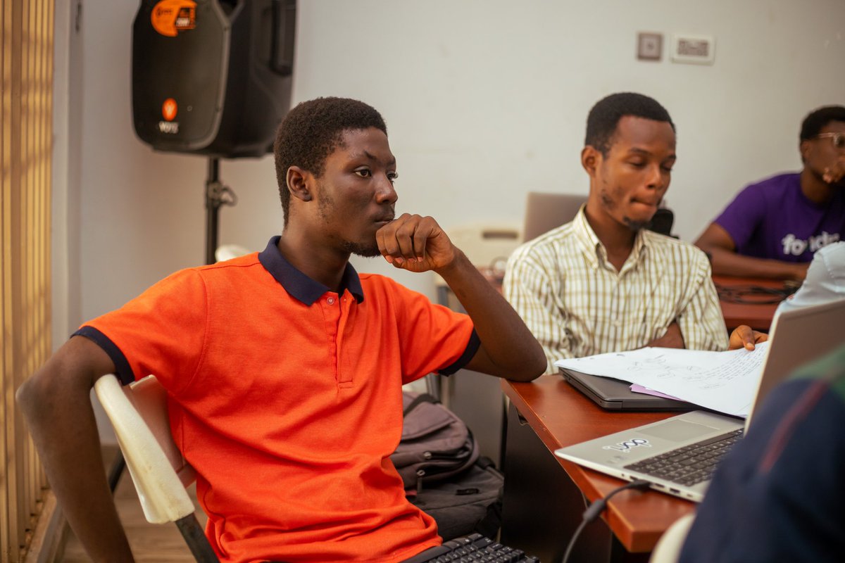 FoundryCamp's tweet image. Our 3-Day Design Thinking and Bootcamp is complete!
Participants were taken through design thinking, loT, electronics, using @waziupiot technology, and building loT solutions. These are the next generation of Talent.
#iot #technology #talentprogram #hubiquitous #talent #ghana
