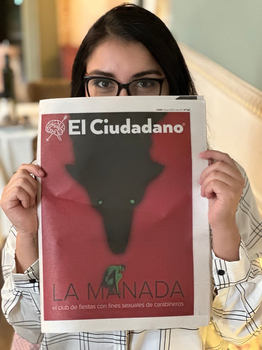 Tras 8 meses de investigación, finalmente fue impresa en su totalidad la investigación "La Manada, el club de fiestas con fines sexuales de Carabineros de Chile". Hoy en todos los kioskos del país. <a href="/El_Ciudadano/">El Ciudadano</a>