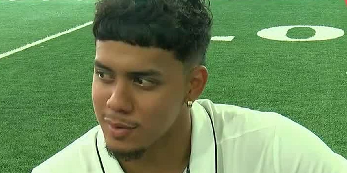 azfamily's tweet photo. University of Arizona quarterback Jayden de Laura to remain on team after settling sexual assault lawsuit https://t.co/X8EiSKRtun https://t.co/oF9M63Ys4T