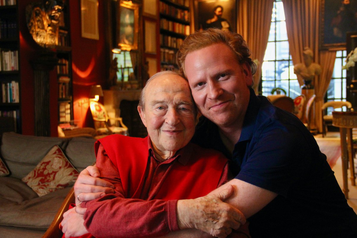 Today the world gained a King.
But today we also lost one.
Farewell Menahem, and thank you. For everything.

May his memory be a blessing.
Menahem Pressler, 1923-2023