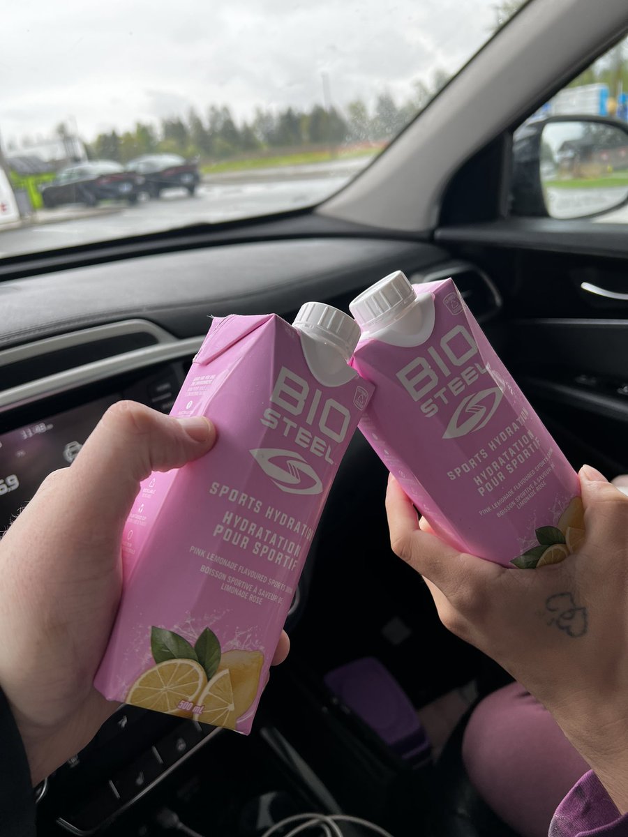 jasontaylor28_'s tweet photo. Y’all hydrated? https://t.co/BnyrgxHmmf