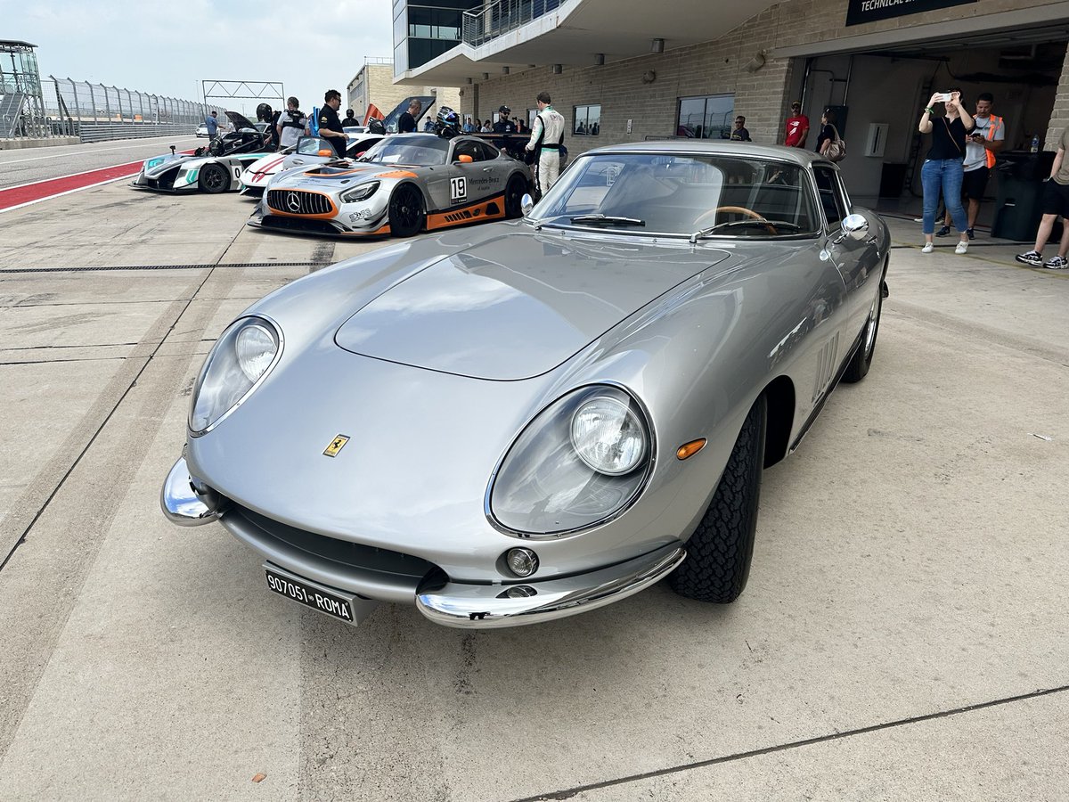 GTSCarLife's tweet photo. 1966 Ferrari 275 GTB @COTA @Ferrari @ScuderiaFerrari @FerrariUSA https://t.co/qiUFkTi9PA