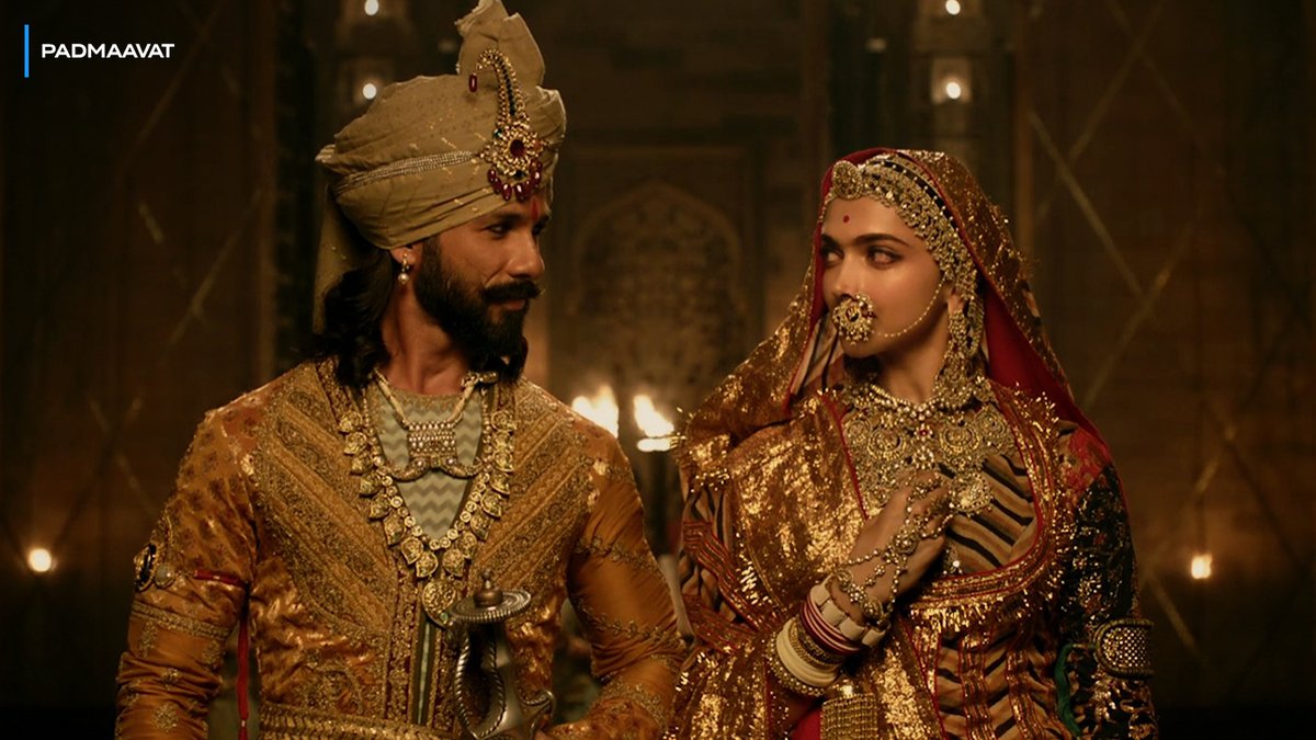 PrimeVideoIN's tweet photo. Sanjay Leela Bhansali frames 💙 https://t.co/1WEkYV0q8e
