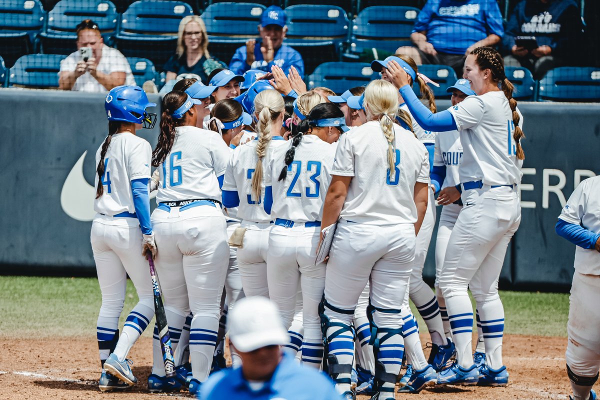 THE PERFECT SENIOR NIGHT ENDING FOR OUR THREE SENIORS!

Martha solo HR
Alyssa standup double
Mallory walkoff HR (2nd on the day) 

FINAL: BYU 8 - PAC 0