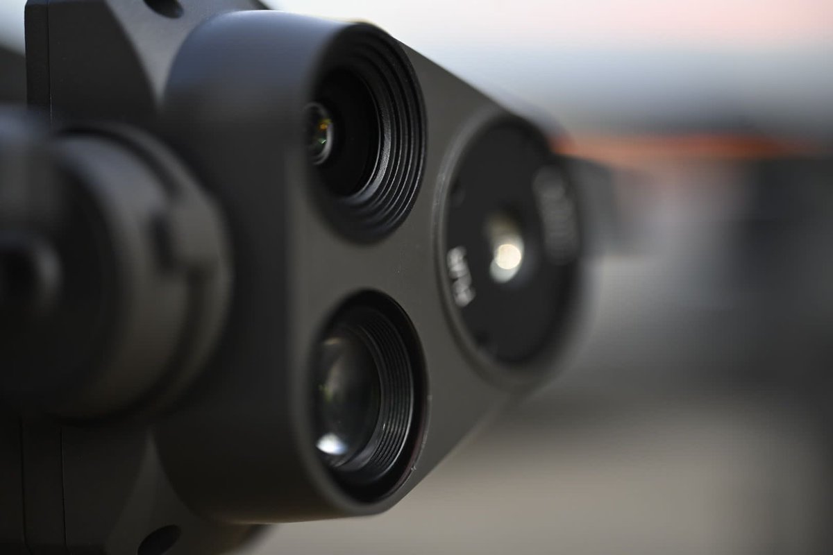 1erSpahis's tweet image. La cavalerie se modernise avec l’acquisition de plus de drones. Déceler l’ennemi en premier pour conserver l’initiative et prendre l’ascendant, cela se travaille en permanence, et garantit la victoire 💪🏻
Bravo aux #Spahis du 3 pour l’extension de leurs savoir-faire