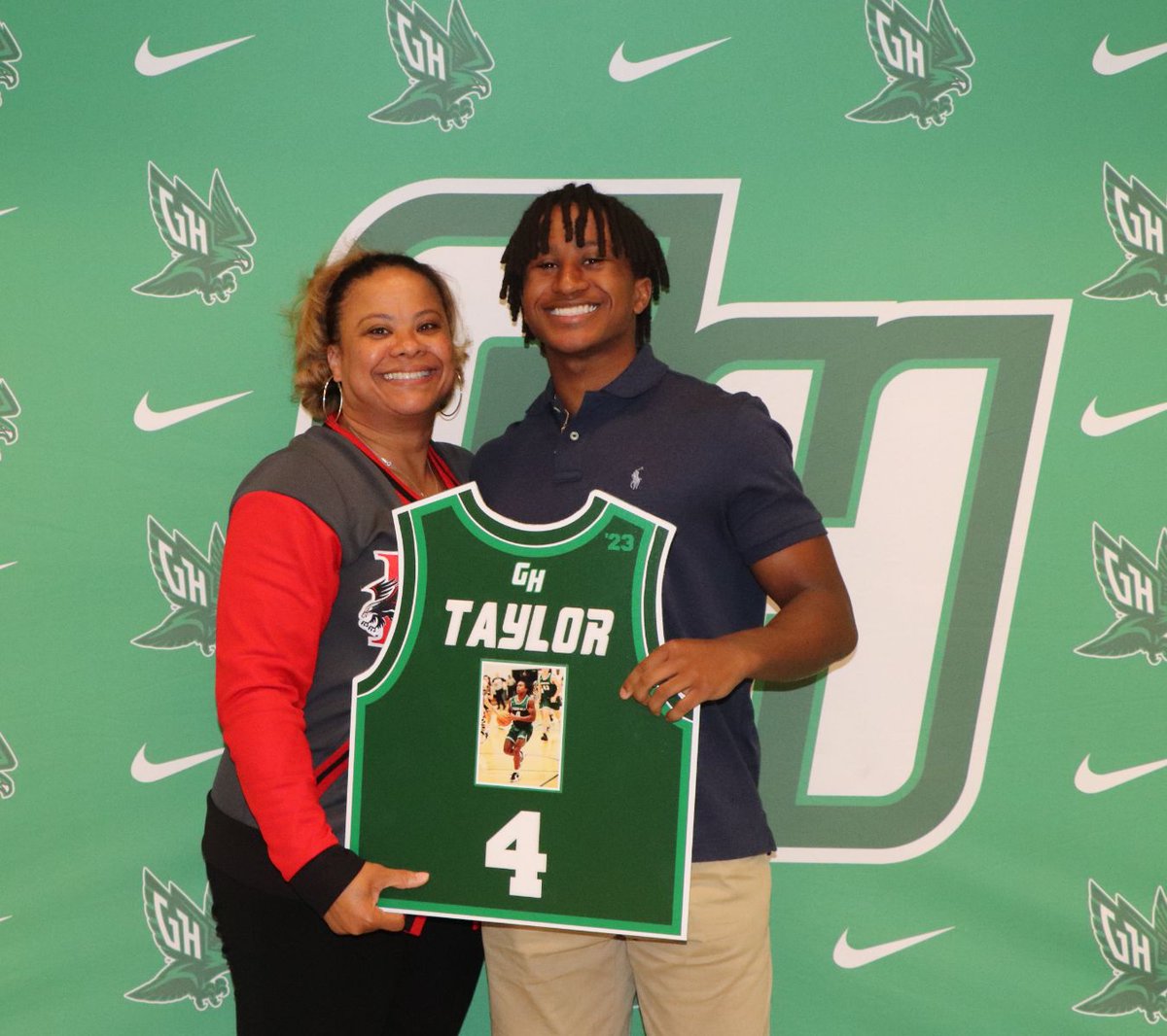 Myra Hall Taylor tweet media