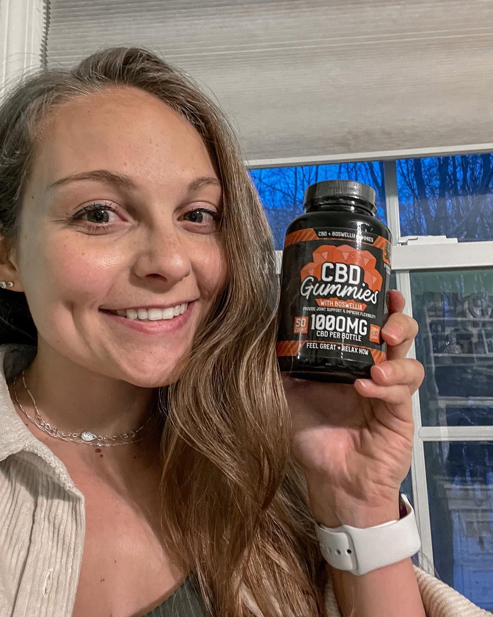 HempBombs's tweet photo. "Hemp bombs has an FDA approved facility in Florida and provides quality made CBD products! They are constantly making innovative CBD products for everyone, even your dog!"- Ashleyy Darlingg 

#cbdgummies #cbd #hempbombs #cbdhealth #cbdlife #cbdusa https://t.co/FTeGmtNNfy