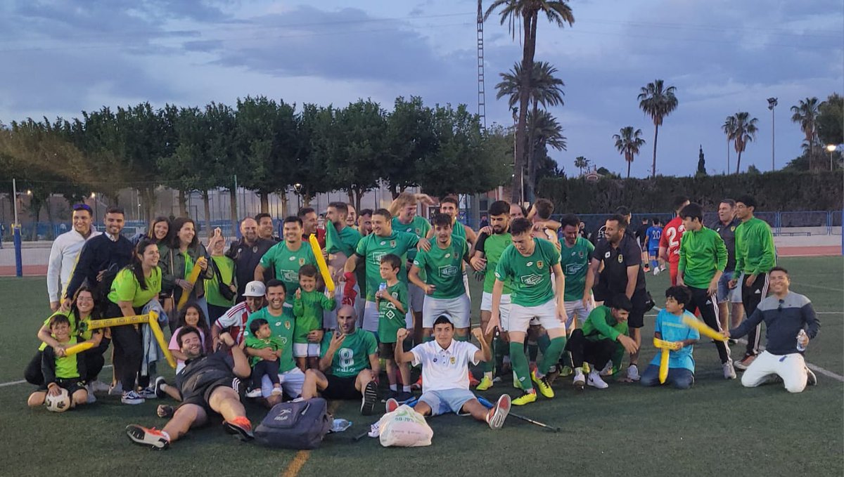 susmozas's tweet photo. AMUNT POLOP 💚🤍💚 Sueño cumplido‼️ Merecido y deseado ascenso ⚽ Enhorabuena a todos.

@cdpolop https://t.co/yY3QpcKaGm