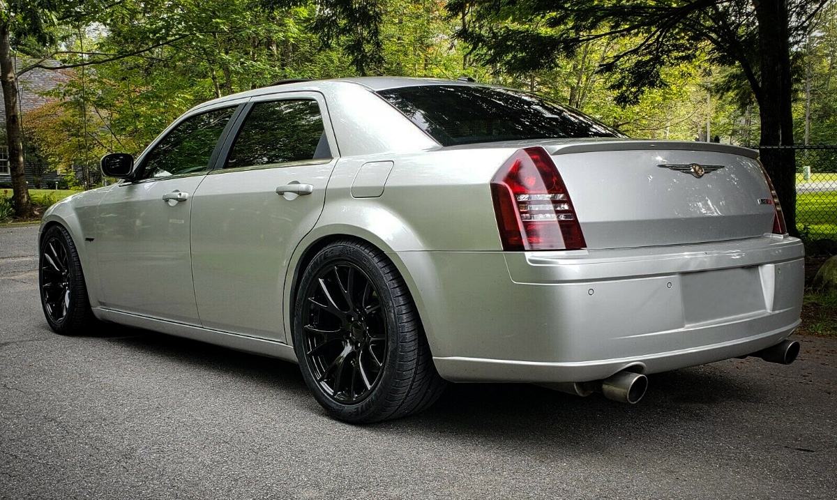 FactoryRepro's tweet photo. FR70 Hellcat reps | Chrysler 300
#factoryreproductions #wheels #chrysler #chrysler300 #srt
https://t.co/6AC64V3MCO https://t.co/R71rXh9RrU