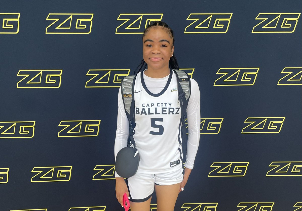 zg_midatlantic's tweet photo. Kamari Simon of the @CapCityBallers 
9th grade girls squad took home the #ZGPOTG earlier today! 🙌🏼🙌🏼🙌🏼

#ZGVAStates | #RoadtoZGFinals https://t.co/ZSBdeeiyUH