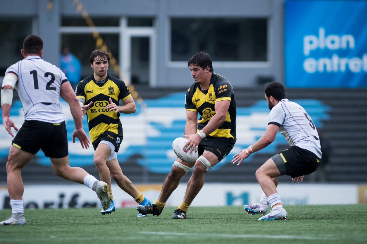 sudamericarugby's tweet image. 🟡⚫️ El local marcó terreno 

👊🏽En la última presentación de @BlackLionRugby en tierras sudamericanas, @CAP__Rugby mostró de que esta hecha la región y se llevó la victoria por 35 a 31.

👏¿Cómo viste la victoria carbonera?

📸SAR/Enzo Santos