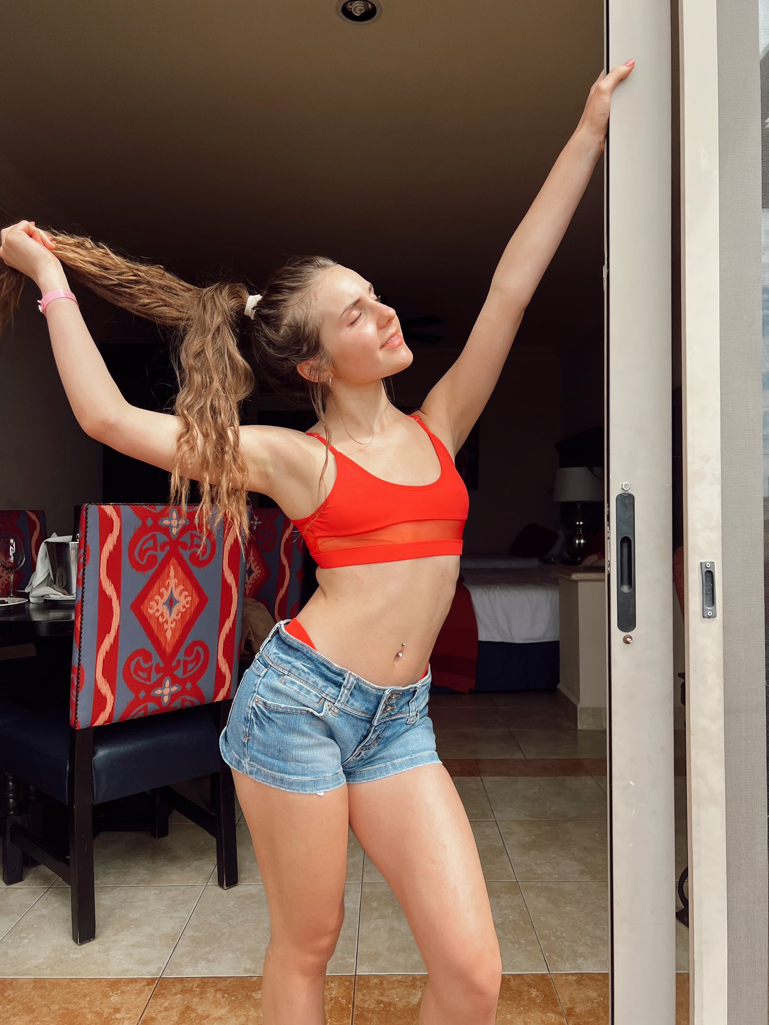 Piper Rockelle on X: "VIPs!!! help me choose 💋🌊⛵️ https://t.co/DiKLb73saC  https://t.co/CrdyXpUTGH" / X