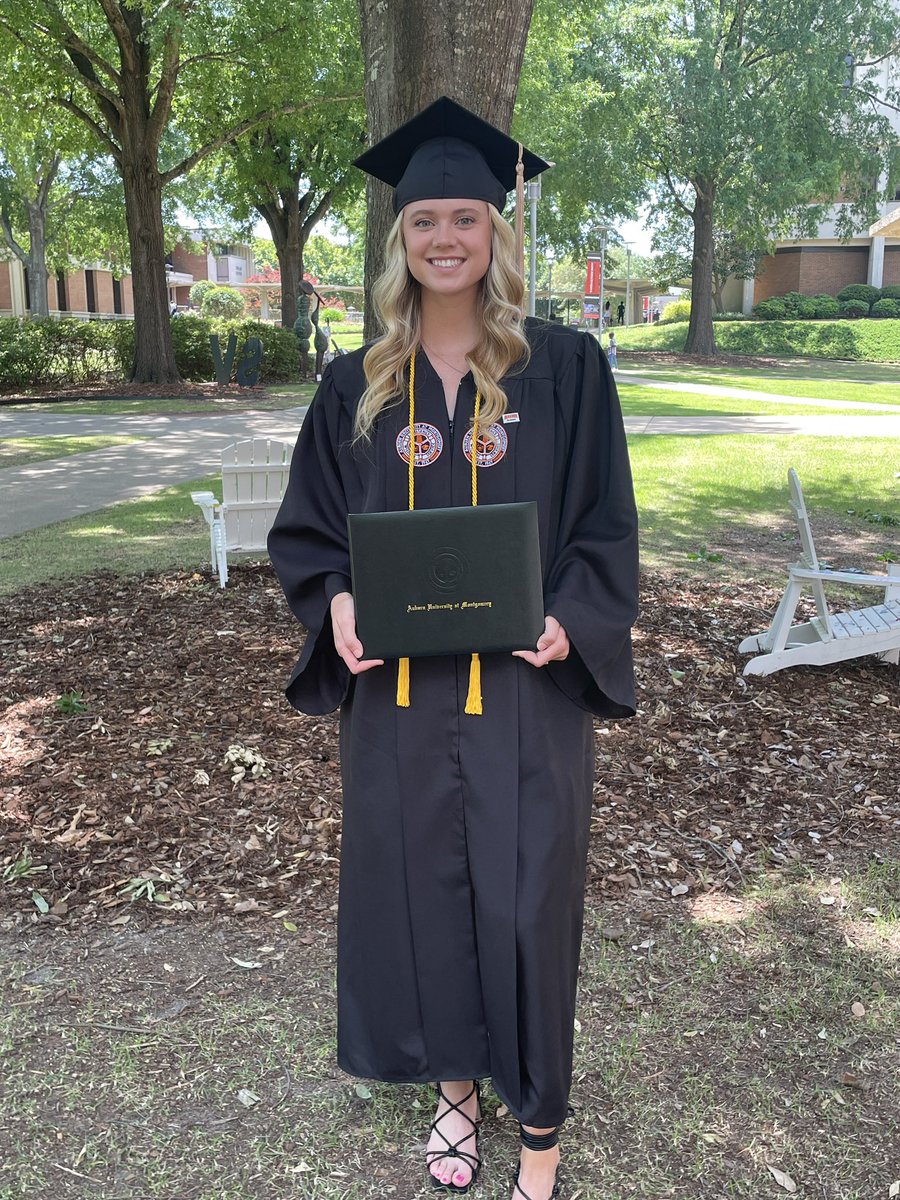 wrbspearpoint's tweet photo. Congratulations Grace as you completed your college journey. Proud of you and the great things in your future #co2023 #partblazerpartwarhawk 🐉🦅 https://t.co/Mo2xOMbJTW