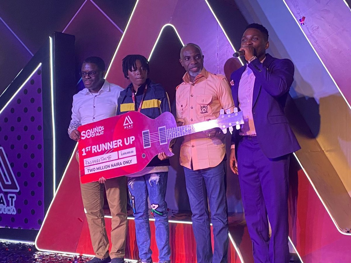 PluggedDaily_'s tweet photo. We have a winner now for the #SoundsOfAlat
The first position got N2million, While the 2nd & 3rd won N1 million each, Iโm so happy for them๐๐ฅ#Wemaat78 #WemaBankat78 #Alatat6 https://t.co/w0QY5EEszA