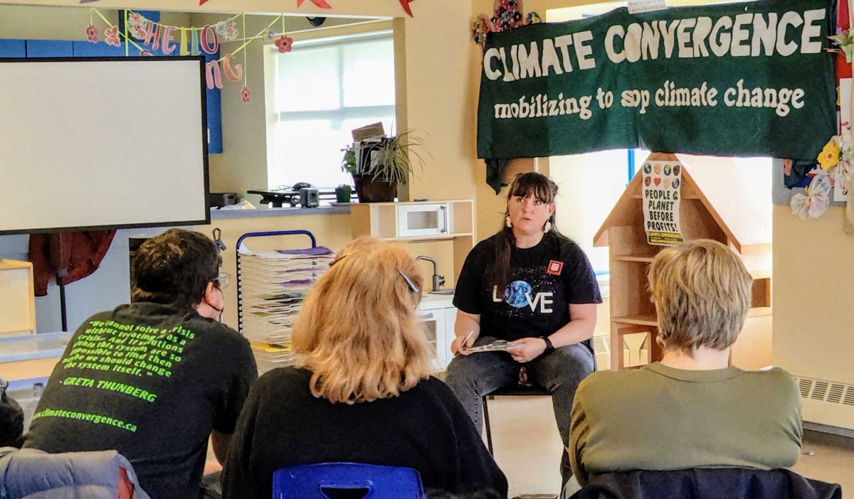 climate604's tweet photo. A successful "Building the Struggle in Defense of Mother Earth w/Anti-Capitalist perspective" workshop w/@alisoncolette of Climate Convergence at Vancouver's #MayDay FreeSkool today! #Vancouver #YVR
#vanpoli #cdnpoli #bcpoli #ClimateJustice #ClimateAction #StopTMX #FreeSkool https://t.co/Waa65iz7Cv