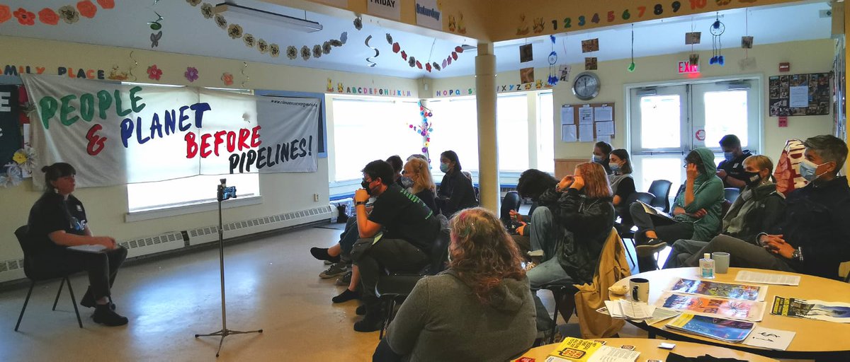 climate604's tweet photo. A successful "Building the Struggle in Defense of Mother Earth w/Anti-Capitalist perspective" workshop w/@alisoncolette of Climate Convergence at Vancouver's #MayDay FreeSkool today! #Vancouver #YVR
#vanpoli #cdnpoli #bcpoli #ClimateJustice #ClimateAction #StopTMX #FreeSkool https://t.co/Waa65iz7Cv
