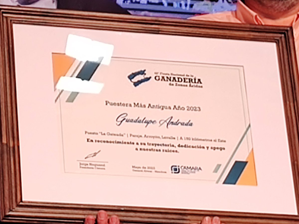 Diputados distinguió a la puestera del año 2023, en el marco de la 42” edición de la Fiesta Nacional de la Ganadería de Zonas Áridas, que se realiza en el departamento de General Alvear.
La iniciativa fue promovida por <a href="/Escuderoxana/">Roxana Escudero</a>  y <a href="/VilchesJoseM/">José Manuel Vilches</a>