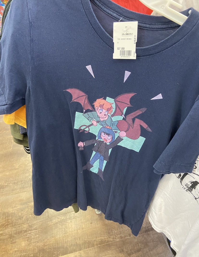 imsrryoisin's tweet photo. i was at fucking buffalo exchange why can’t i escape them https://t.co/rtcXBRWlY1