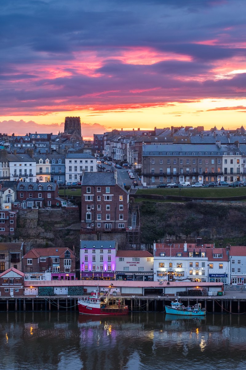 WhitbyPhotos tweet picture