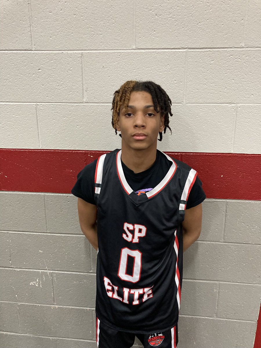 25’ G Rayshun Williams (<a href="/Rayshunupnext/">Rayshun Williams</a>) out of Miller Grove Hs just Exploded for 41 pts! In a lost to Rising Stars he had 11 Threes! Miller Grove Hs has a player.